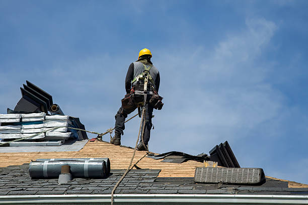 Professional Gutter Installation technician working in Meridale, NY